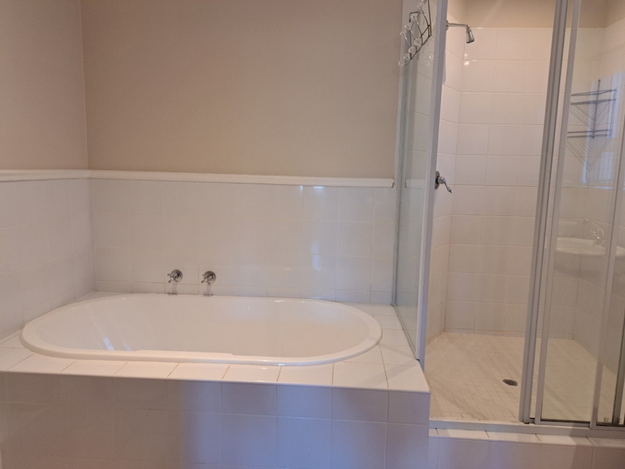 3 Bedroom Property for Sale in River Club Western Cape
